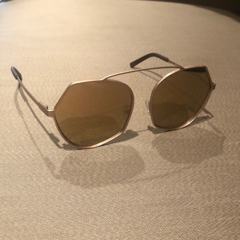 Sienna Alexander Belgravia sunglasses
